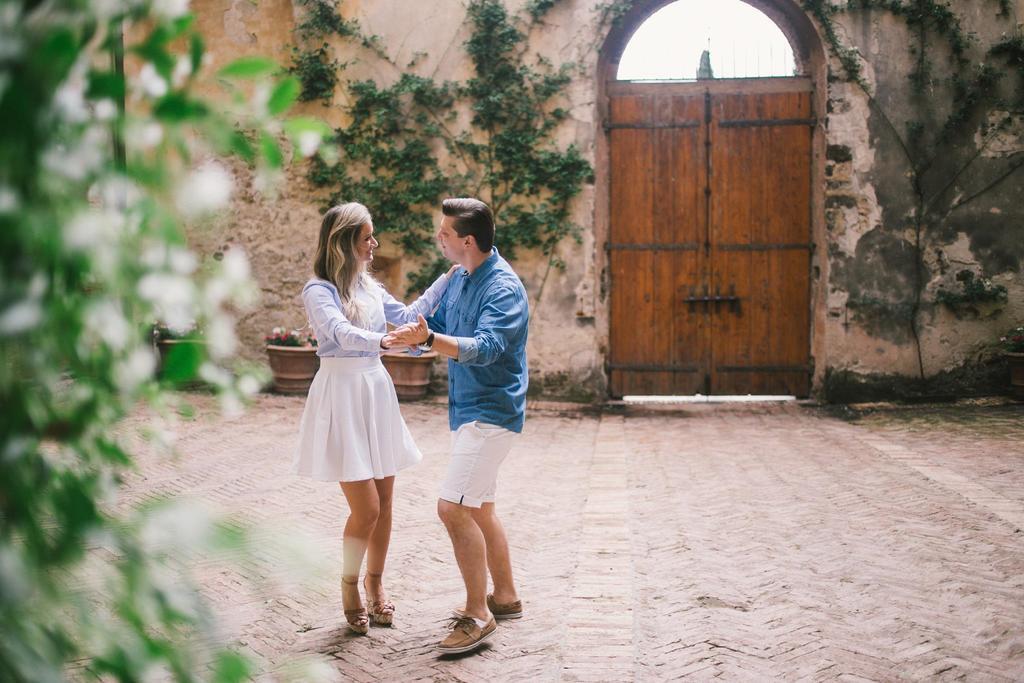 Argiano Dimore Wine Relais Bagian luar foto