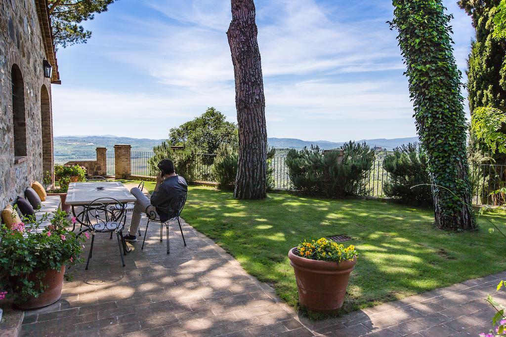 Argiano Dimore Wine Relais Bagian luar foto