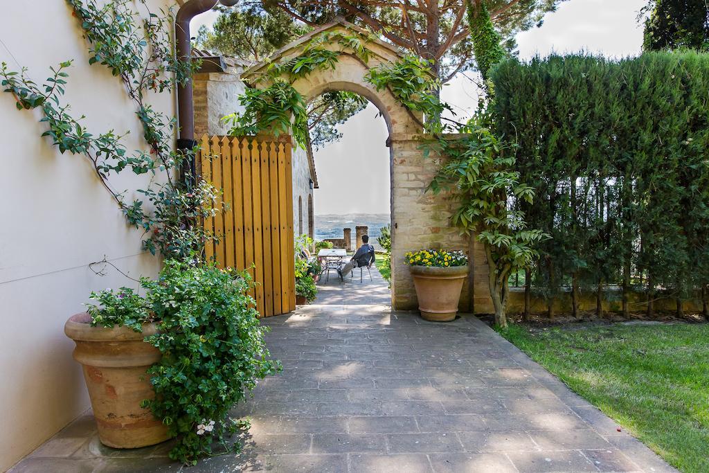 Argiano Dimore Wine Relais Bagian luar foto